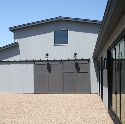 Showcar Garage & Guest Suite Addition - ENR architects, Granbury, TX 76049